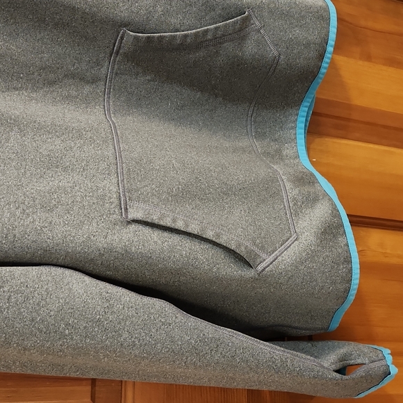 NIKE DRI-FIT HOODIE SWEATSHIRT Fleece lined with silky inner hood. Grey Size L - Picture 4 of 7